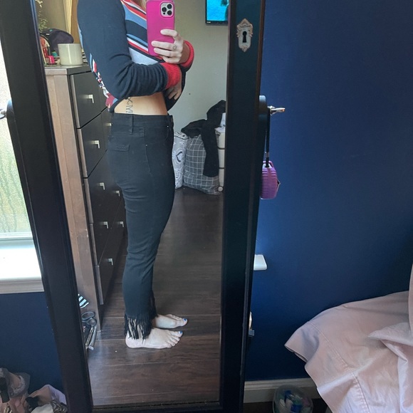 BlankNYC frayed jeans - Picture 15 of 15